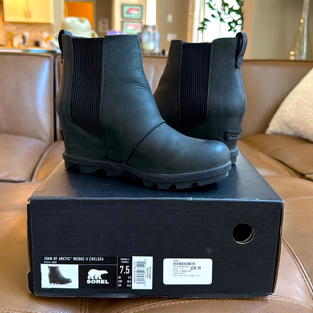 Sorel w/box Joan of Arctic Wedge II